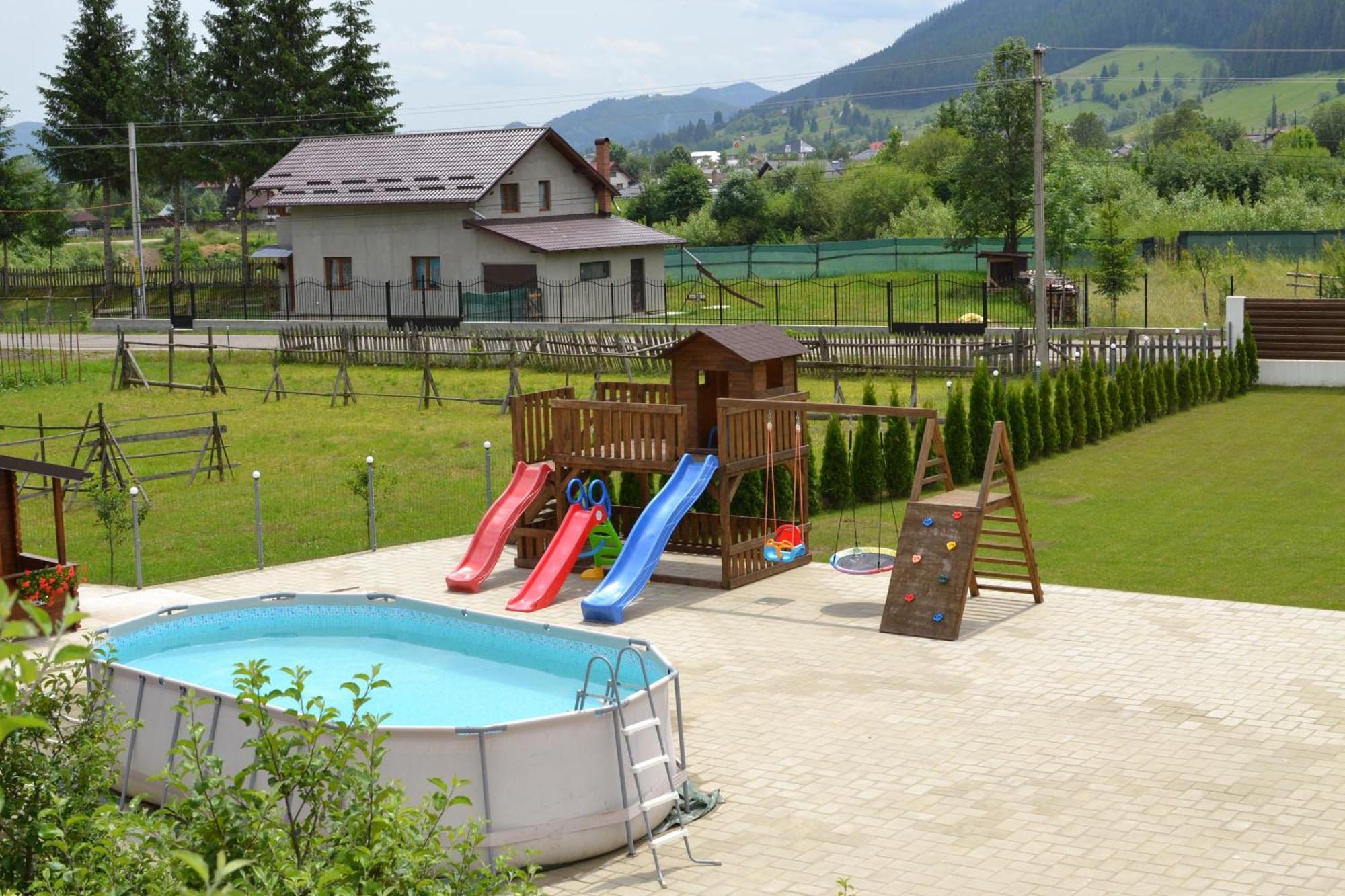 Romantik Resort Câmpulung Moldovenesc Exterior foto